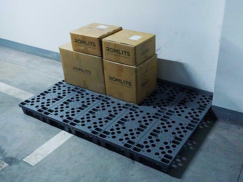 Romlits heavy-duty interlocking flooring workshop